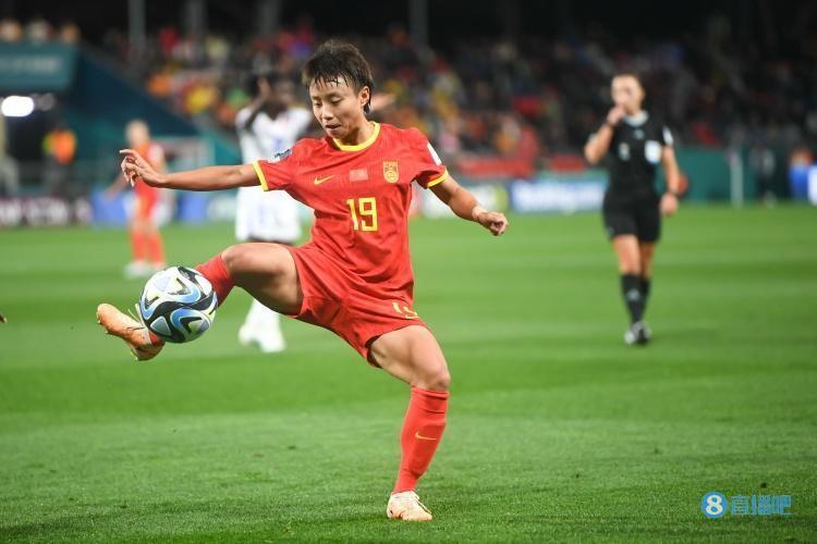 新华社：贫瘠土壤开不出长久之花，中国足协注册女足球员仅1.5万