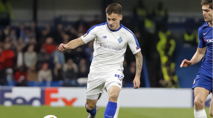 乌媒：桑德兰对乌克兰中锋鲁岑开价200万欧元 附加