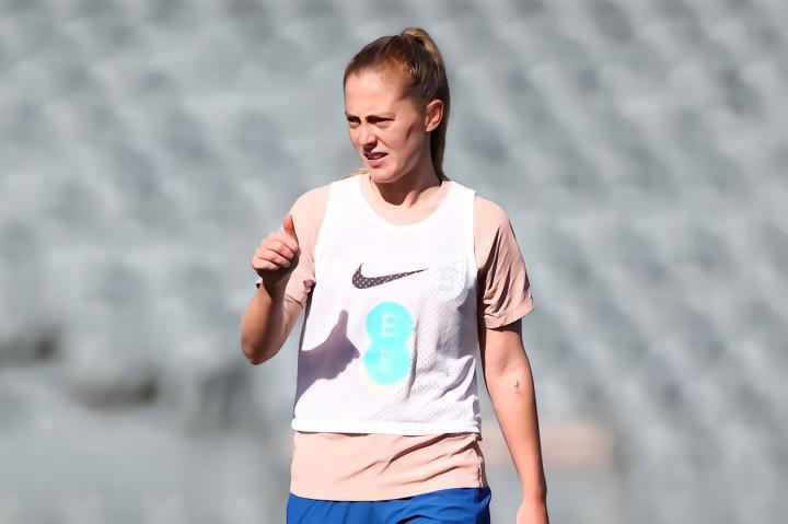 有望复出，英格兰女足中场沃尔什恢复合练