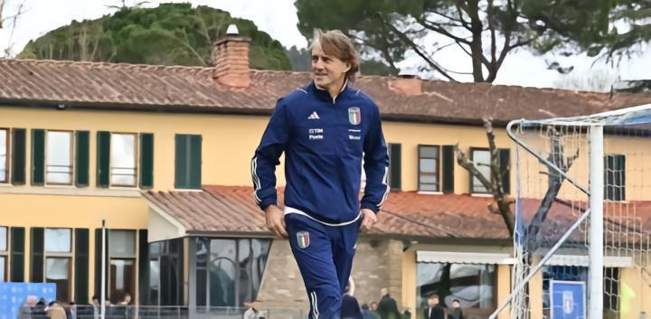 官方：曼奇尼出任意大利男足与U20、U21梯队总负责人