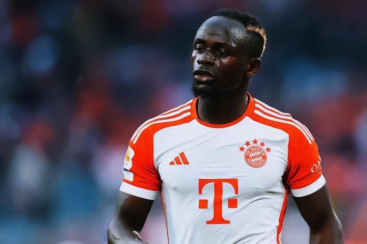 经纪人再次指控萨内种族歧视马内，拜仁发声明回应：毫无根据