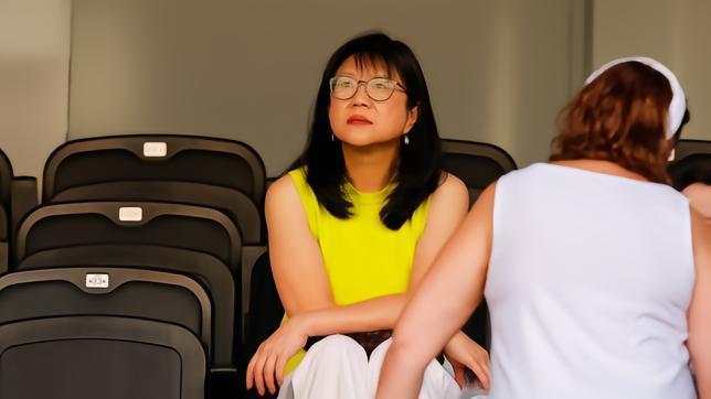 瓦伦西亚引援操作完全停滞，曾丽芬能去催一下林荣福说OK吗