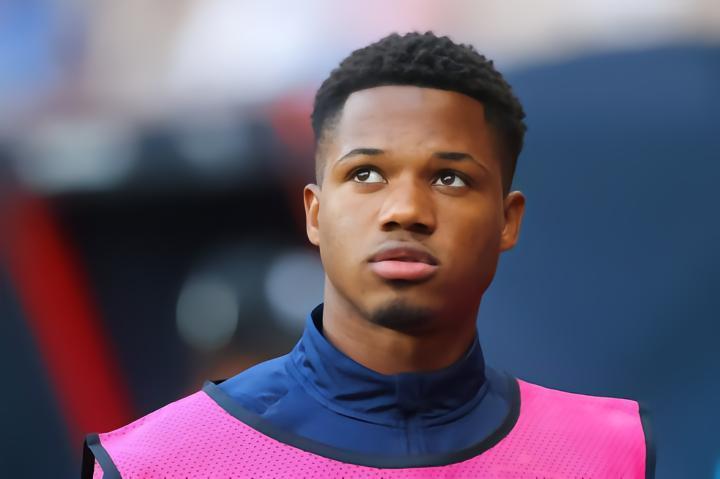 阿斯：巴黎准备报价法蒂，恩里克很信任他