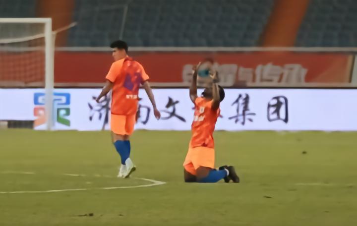 足球报：费南多逐渐找回状态，回归国家队是大概率的事情