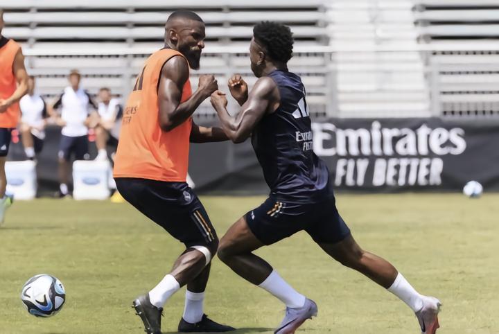 吕迪格：我没受到种族歧视，但有人歧视维尼修斯就等于歧视我