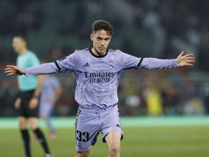 罗马诺：皇马中场阿里巴斯加盟阿尔梅里亚，转会费600万欧