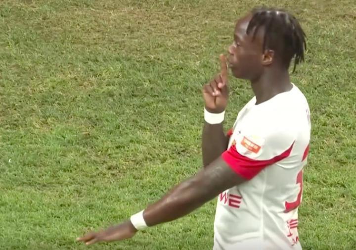 卡隆庆祝动作被指挑衅，海港新闻官晒图澄清是他正常庆祝动作