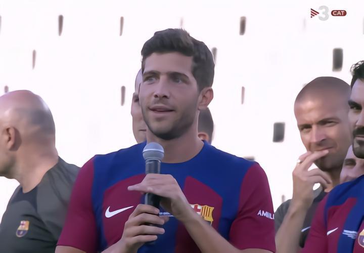 罗贝托：成为巴萨队长是我的梦想，新赛季要拿更多的冠军