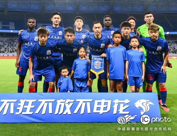 马莱莱梅开二度吴曦建功 上海申花主场3-0深圳队