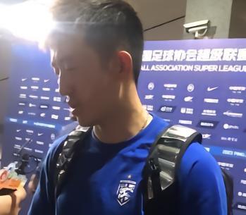 姜至鹏：高畠勉指导想踢一种主动的足球，他不喜欢被动挨打