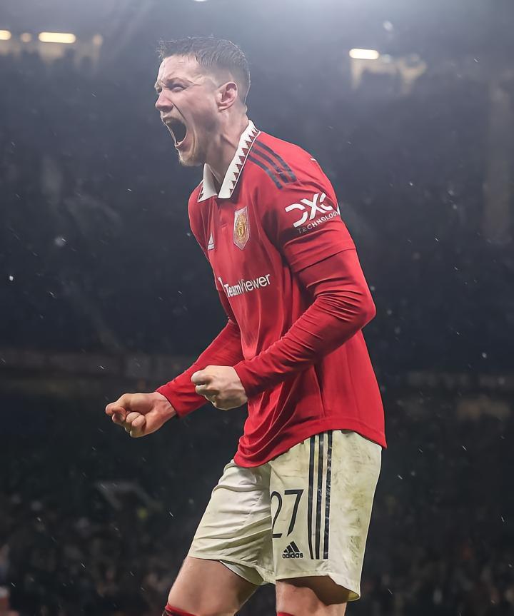 窝窝哥 你从泥土绽放在了玫瑰园里