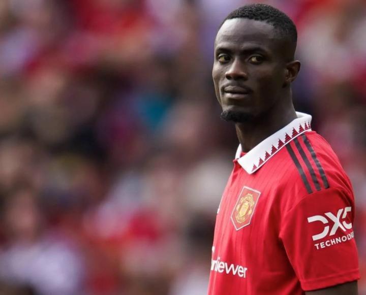 记者：拜利会在今天与曼联谈判提前解约