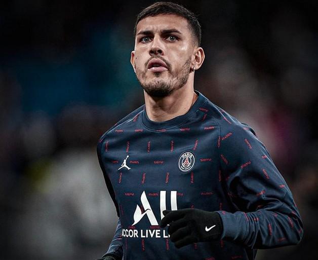 斯基拉：帕雷德斯距离加拉塔萨雷只有一步之遥，转会费600万