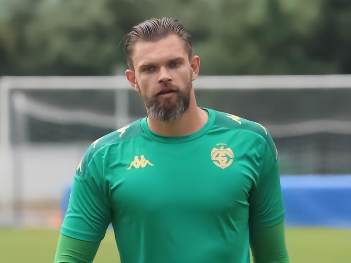 波媒：德龙戈夫斯基可能为斯佩齐亚再效力至少六个月