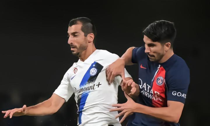 姆希塔良：我们有欧洲最好的中场，队友是最坚实的后盾