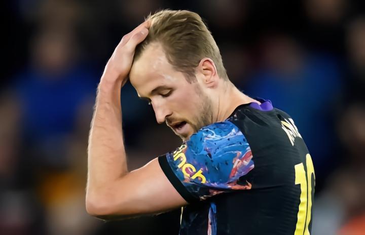 短短24小时，凯恩转会拜仁反转了多少次？