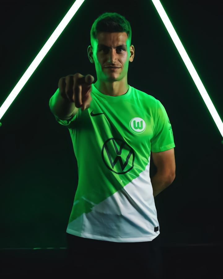 官方：亚特兰大后卫梅勒加盟沃尔夫斯堡，签约至2027年