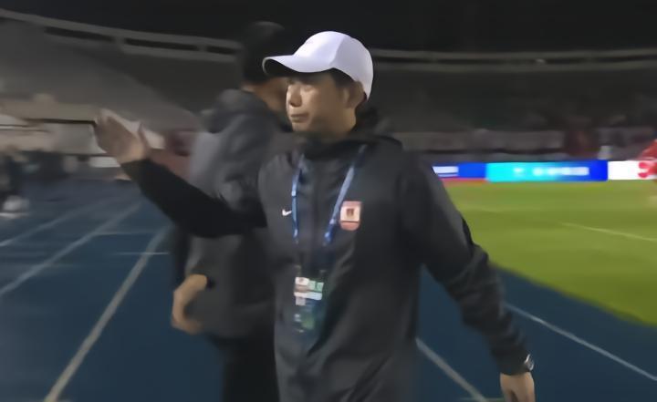 陈洋：在对手实力高于己队的时候，亚泰将士拼出了血性