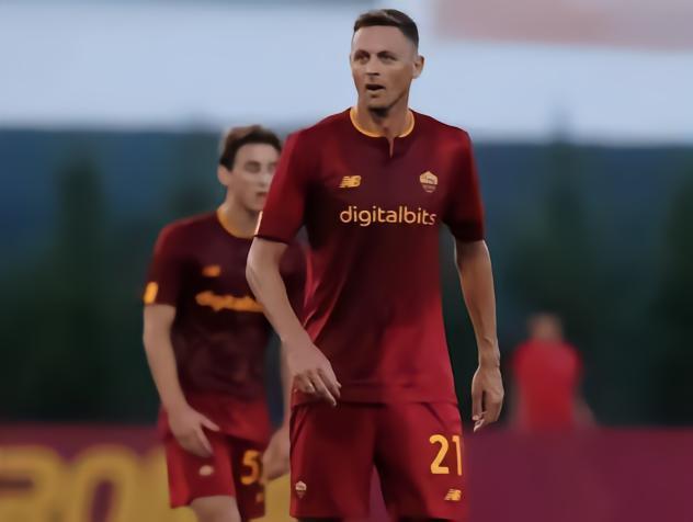 记者：马蒂奇为了离队诈伤罢训，与穆帅和队友关系完全破裂