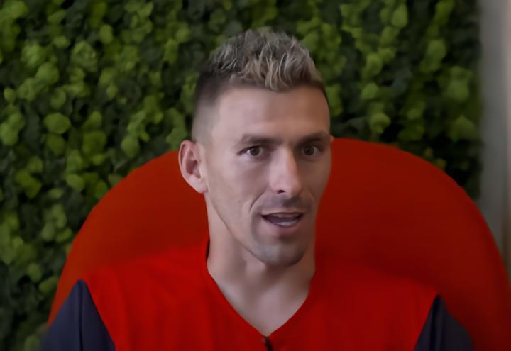 无缘大名单，水晶宫门将瓜伊塔在社媒表达质疑：我的名字呢？