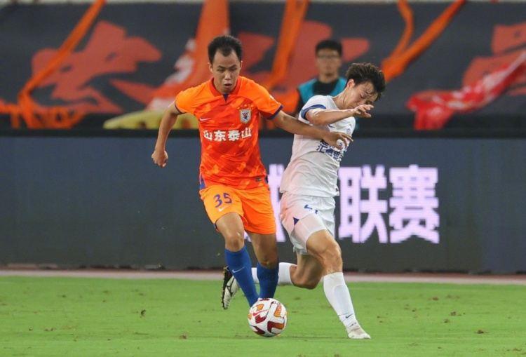 山东泰山4比0沧州雄狮——勇毅前行，继续战斗！ ???