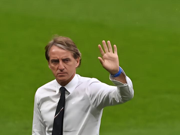 斯基拉：沙特国家队向曼奇尼提供3年合同，年薪2000万欧元