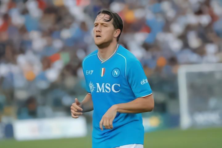 波媒：泽林斯基对德佬的态度感到失望，即将离开那不勒斯