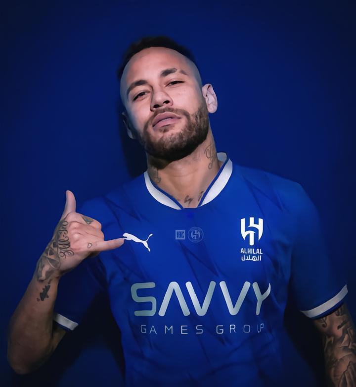 天空记者：有球员被告知，若转会沙特可先拿到50%的工资