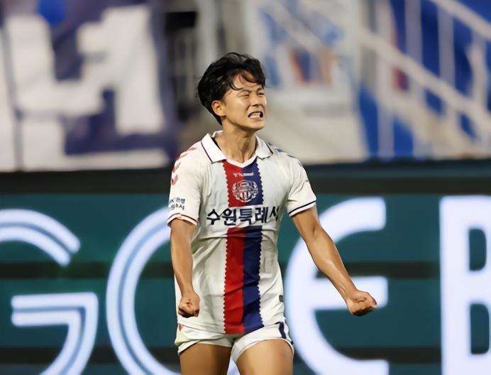 意媒：意甲升班马弗罗西诺内正准备就引进韩国国脚李昇祐谈判