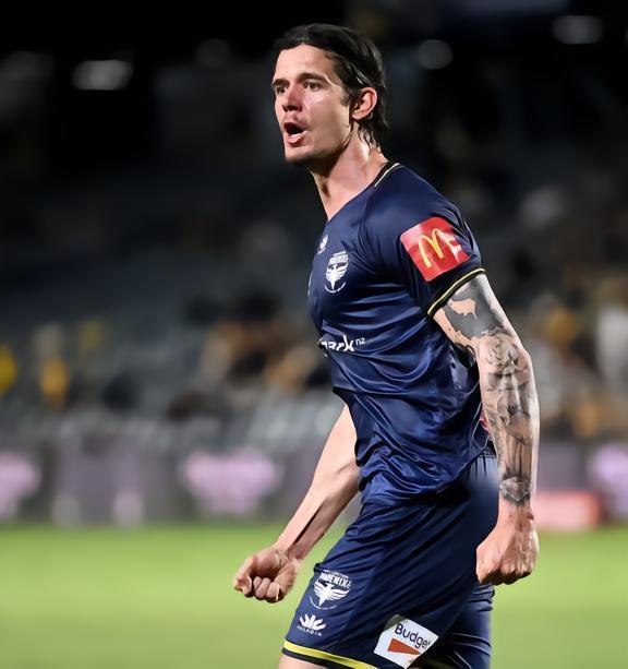 凯泽斯劳滕有意签下波兰前锋扎瓦达