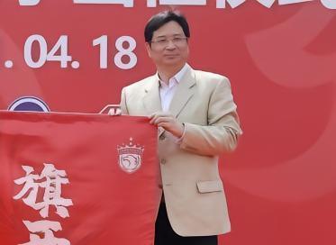 财新网：原上港集团总裁严俊被调查，或涉陈戌源案