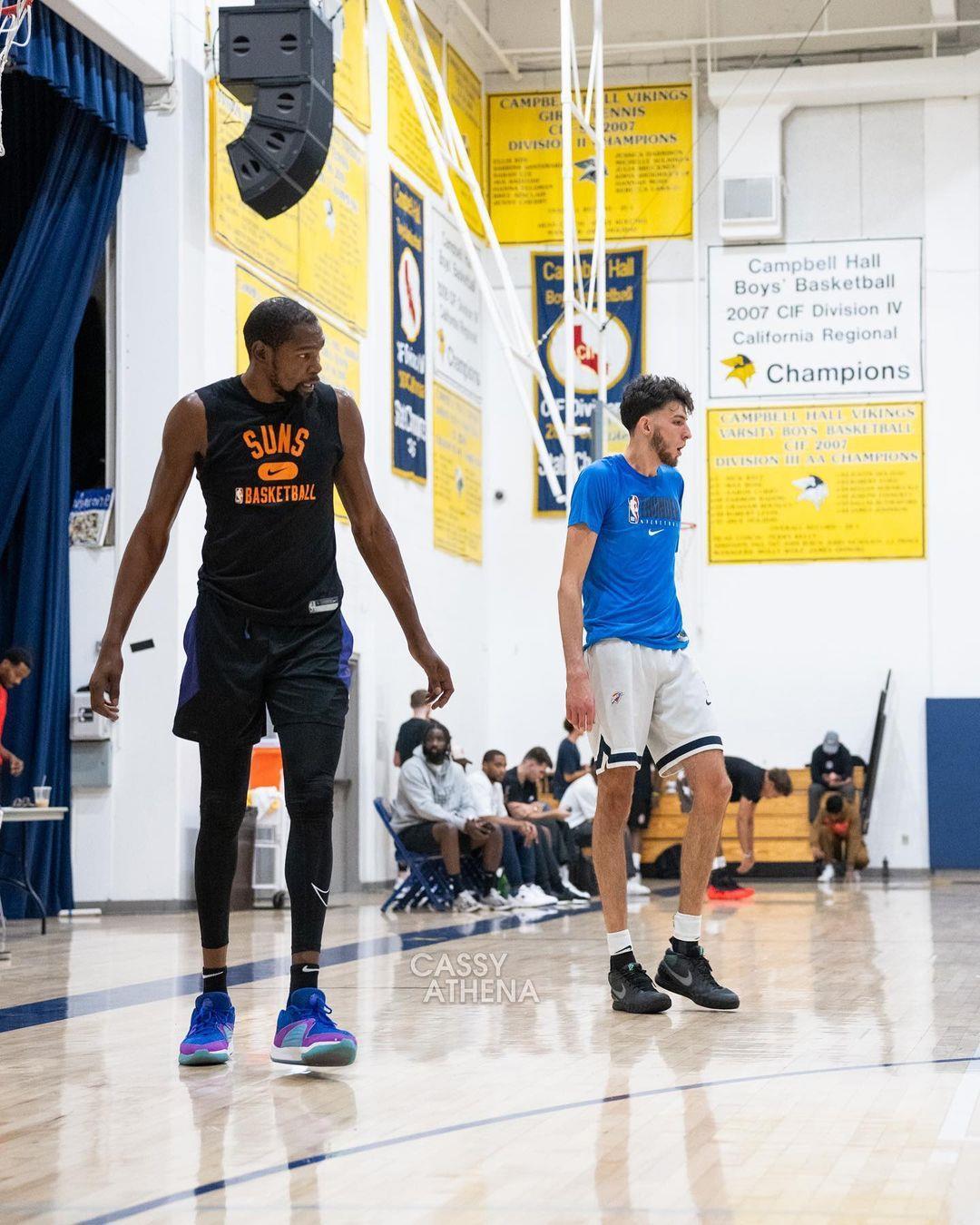 照镜子？霍姆格伦VS杜兰特