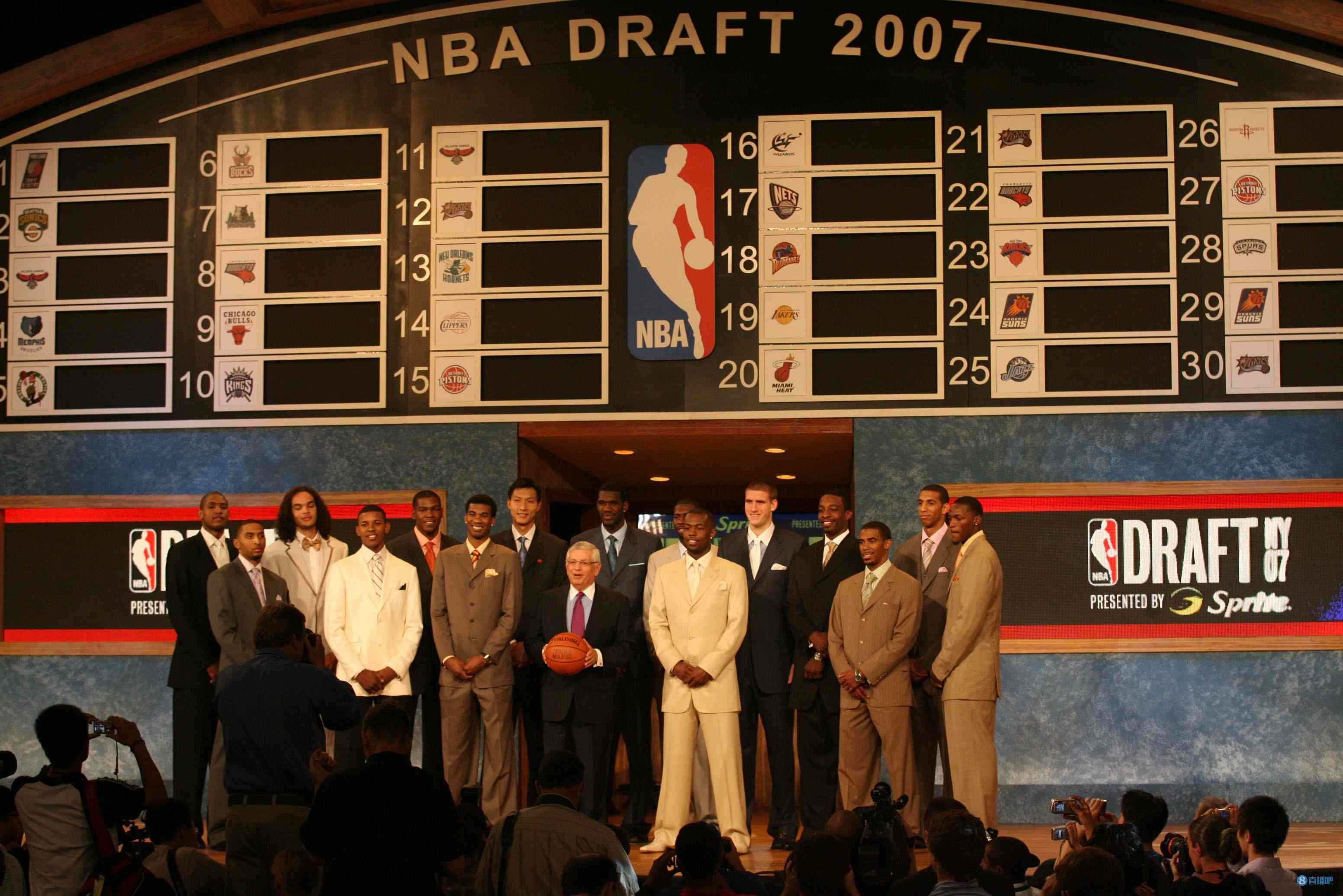 历史上的今天：2007年NBA选秀大会 奥登状元KD榜眼阿联6号秀