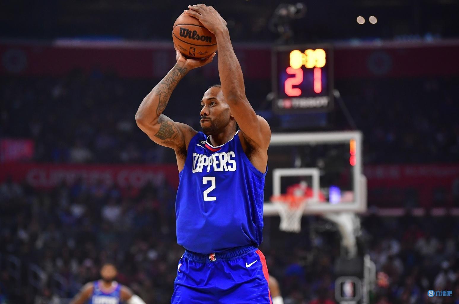 卢：小卡正按部就班进行恢复 他会为新赛季训练营做好准备