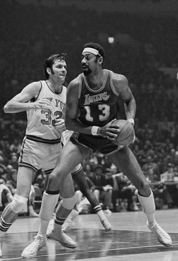 一个月中每天的最高分：张伯伦占16席 乔科登各2次/现役5人上榜