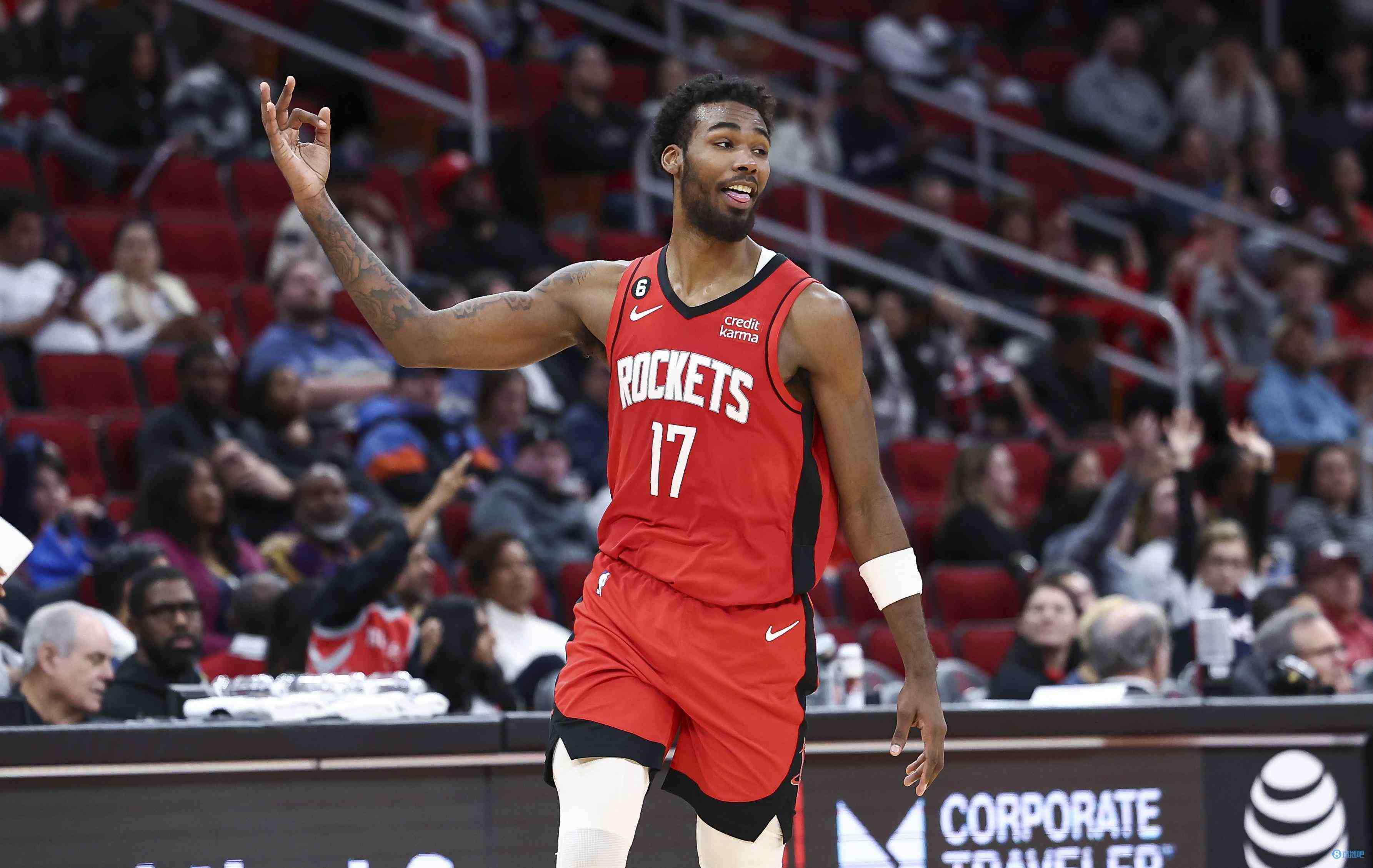 伊森：今夏研究了巴特勒和小卡的打法 从细节改善我的比赛