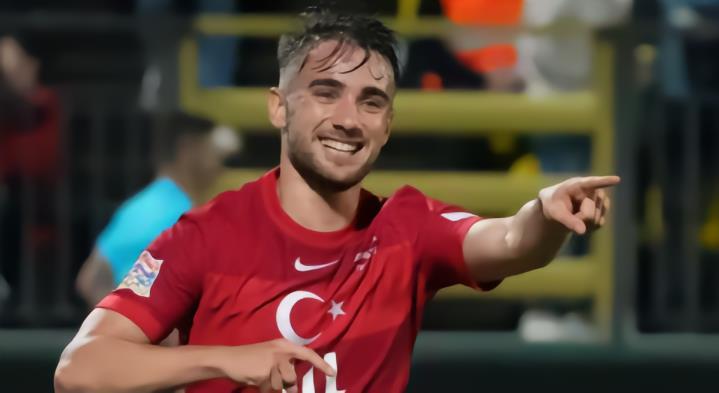 土媒 : 莱斯特城有意边锋阿克金，并展开相关谈判