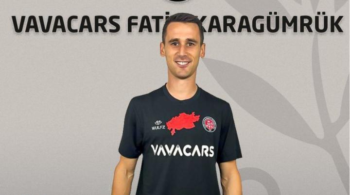 转会：31岁前意大利国脚拉萨尼亚租借加盟土超球队