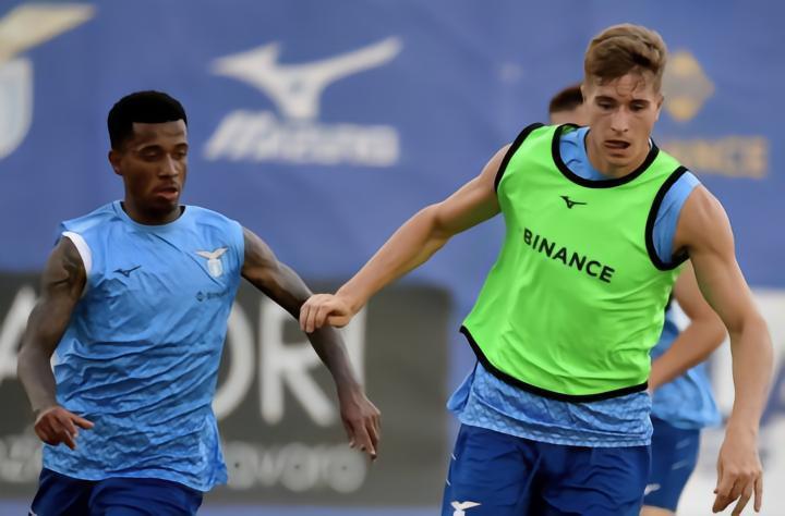 塞萨洛尼基在和拉齐奥谈马安，维罗纳在谈巴希奇