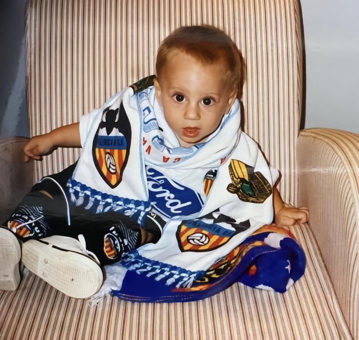 在等待了50多天后，卡诺斯将与瓦伦西亚签约至2027年