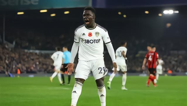 利兹主帅：因转会问题，尼奥托、西尼斯特拉和科斯塔单独训练