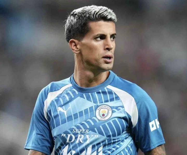 莫雷托：巴萨和曼城的谈判取得进展，坎塞洛只想加盟巴萨