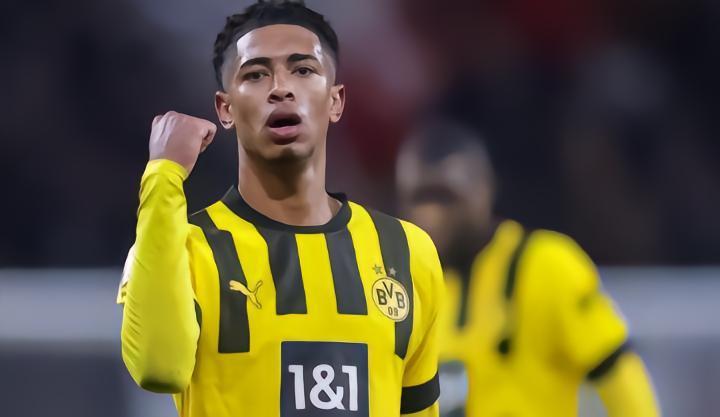 难蚌！图片报：贝林厄姆在多特时不尊重队友，尤其是舒尔茨