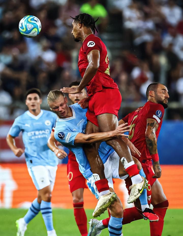 塞维利亚后卫巴代：曼城是世界级球队；比赛我们尽了最大努力