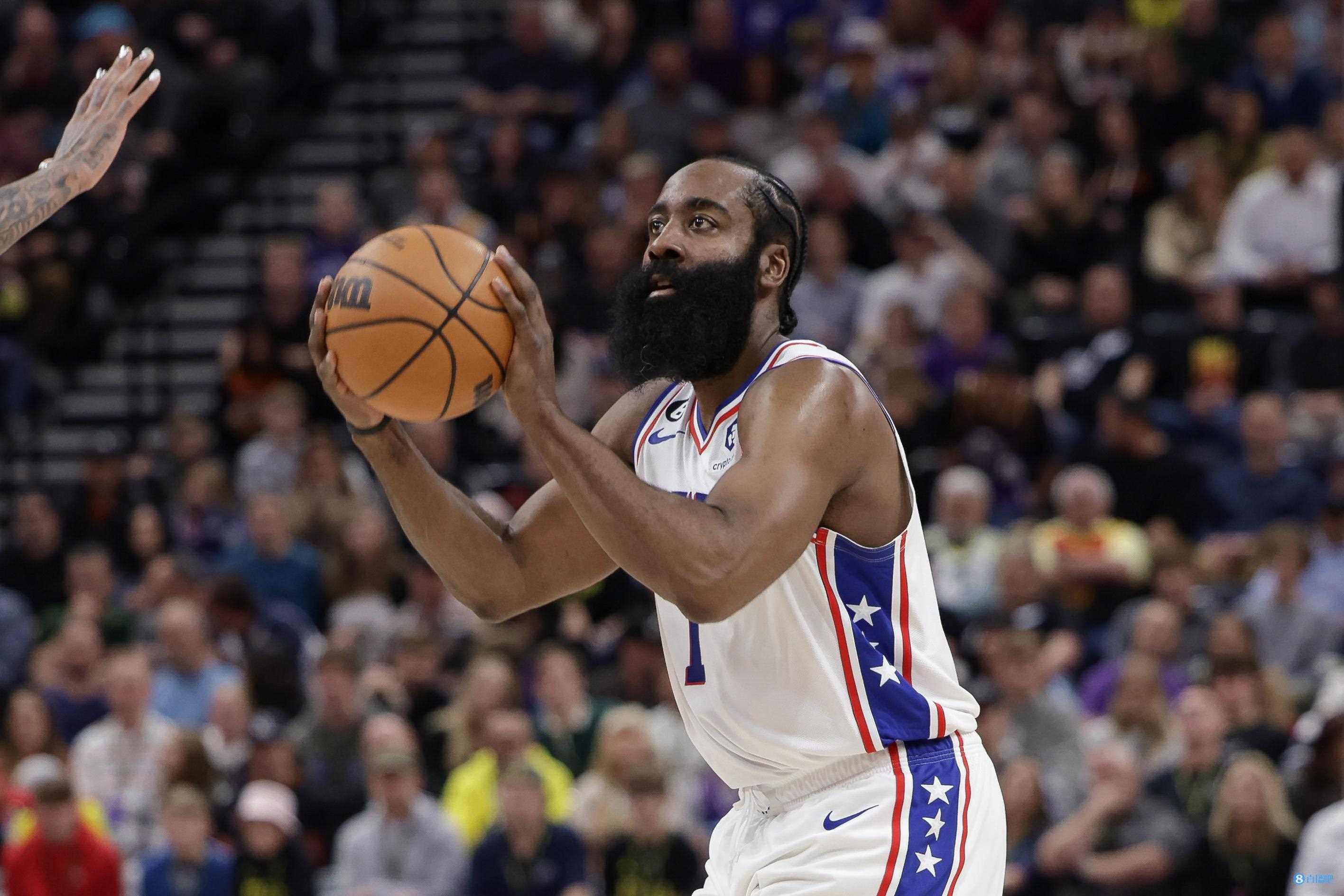 美记：去年降薪后哈登以为今夏会跳出合同 就能与76人签下顶薪