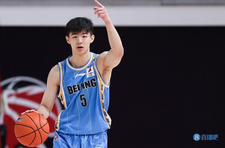 北京男篮官方：杨阿力转会加盟福建男篮