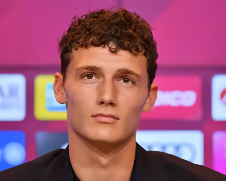 罗体：国米准备与曼联竞争帕瓦尔，富安健洋&查洛巴是备选