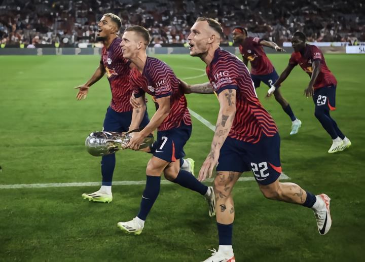 替代者？曼城有望引进莱比锡红牛中场奥尔莫替代德布劳内