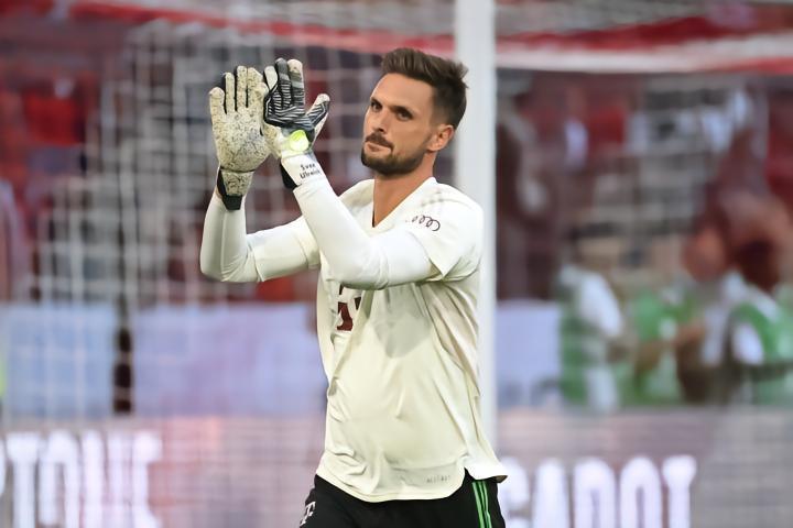 德天空：拜仁高层决定在诺伊尔回归前让乌尔赖希担任一号门将