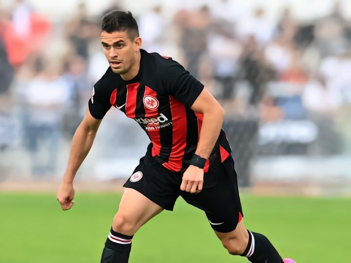 图片报：博雷已经很难回到河床，他可能会留在欧洲踢球